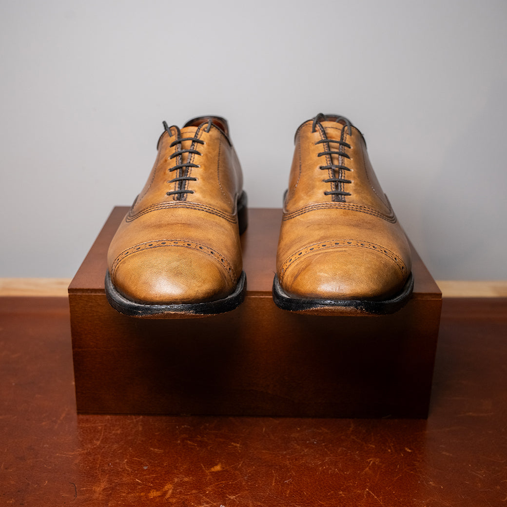 Allen Edmonds Fifth Avenue Cap Toe Oxford — Walnut — Size 8.0E