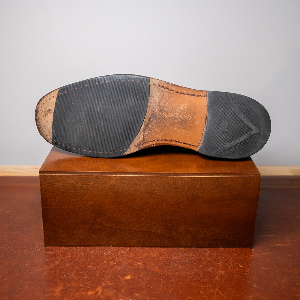 Allen Edmonds Neumok 2.0 Wingtip Oxford — Dark Grey — Size 8.5D