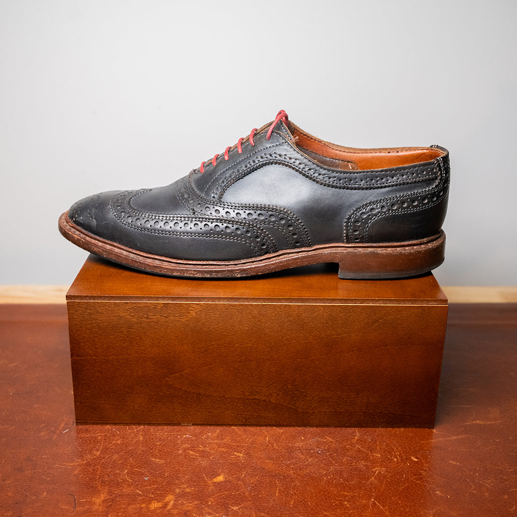 Allen Edmonds Neumok 2.0 Wingtip Oxford — Dark Grey — Size 8.5D