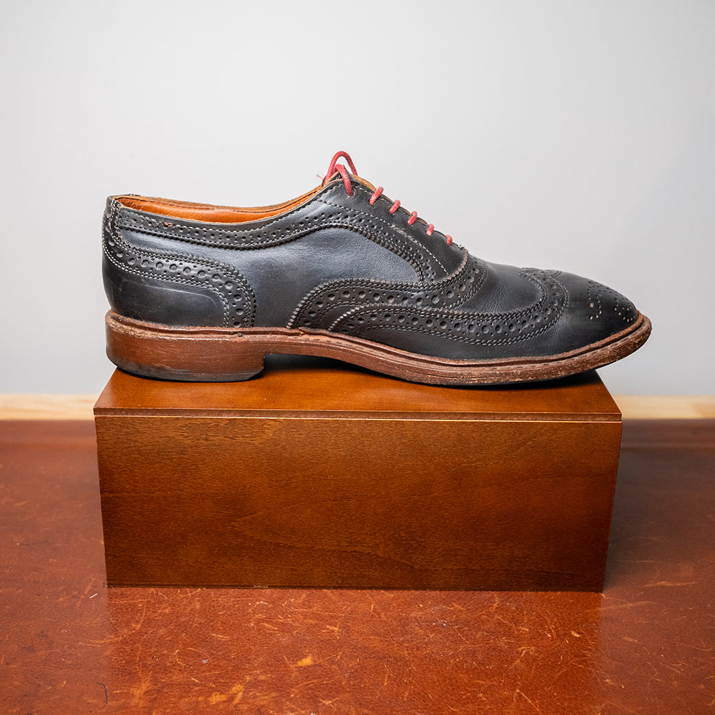 Allen Edmonds Neumok 2.0 Wingtip Oxford — Dark Grey — Size 8.5D